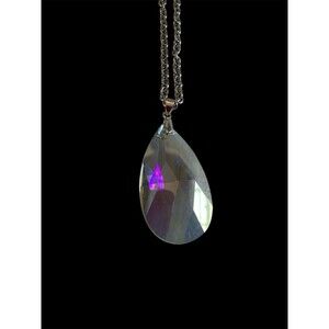 Glimmering Colors Faceted Teardrop Pendant 17 Inch Silver tone Necklace Avon New